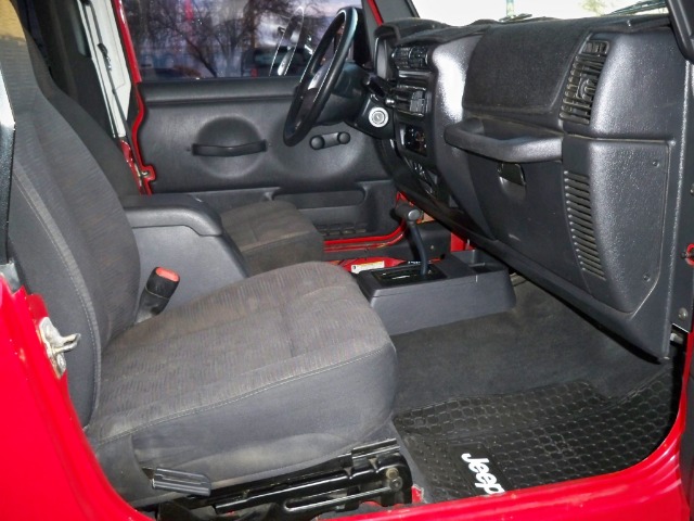 Jeep Wrangler Unlimited 2005 photo 2