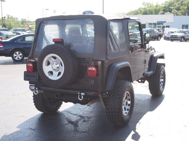 Jeep Wrangler Unlimited 2005 photo 3