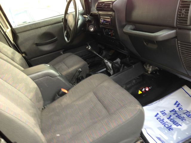 Jeep Wrangler Unlimited 2005 photo 2