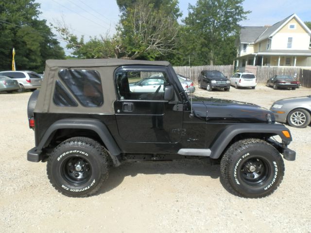 Jeep Wrangler Unlimited 2005 photo 2