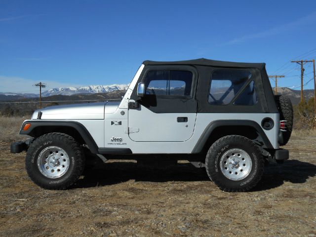Jeep Wrangler Unlimited 2005 photo 2