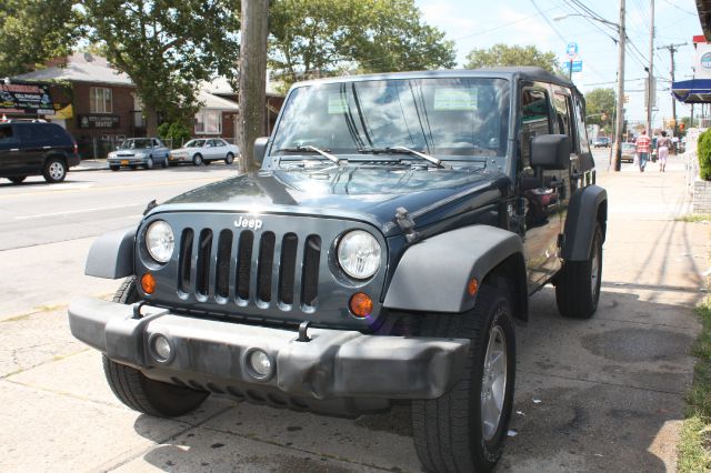 Jeep Wrangler Unlimited 1500 Extended Cargo Clean SUV