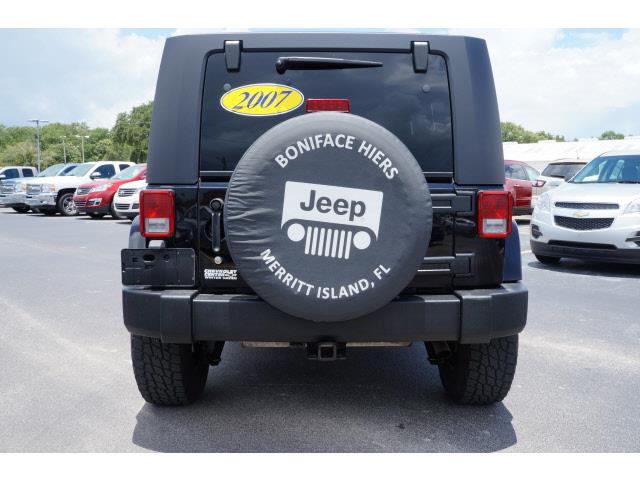 Jeep Wrangler Unlimited 3.5 SE SUV