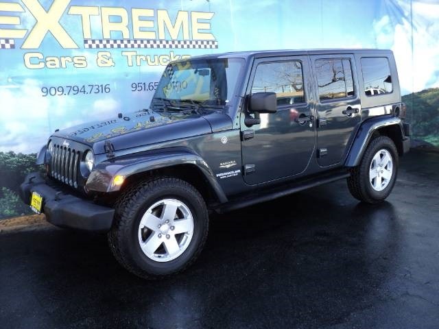 Jeep Wrangler Unlimited 1500 Extended Cargo Clean SUV