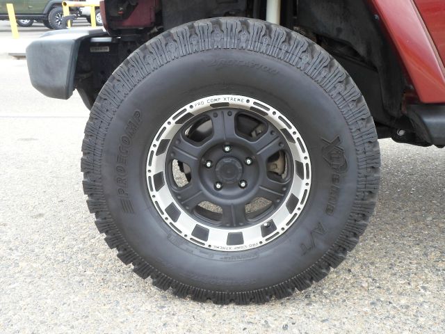 Jeep Wrangler Unlimited 1500 Extended Cargo Clean SUV