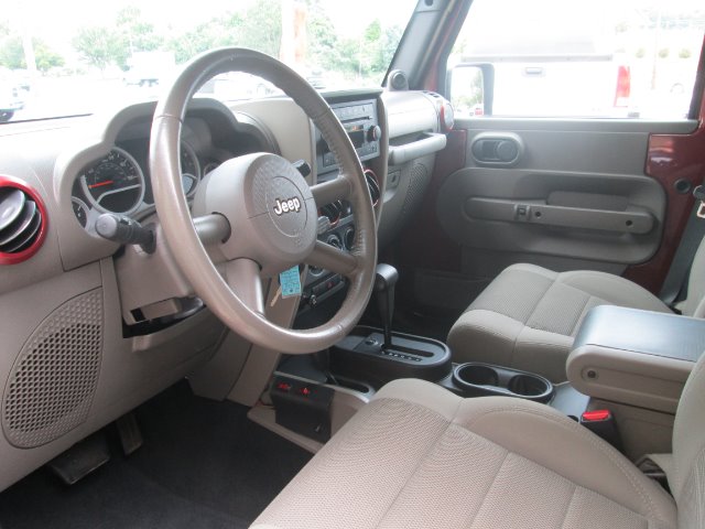 Jeep Wrangler Unlimited 1500 Extended Cargo Clean SUV