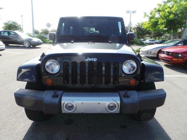 Jeep Wrangler Unlimited 3.5 SE SUV