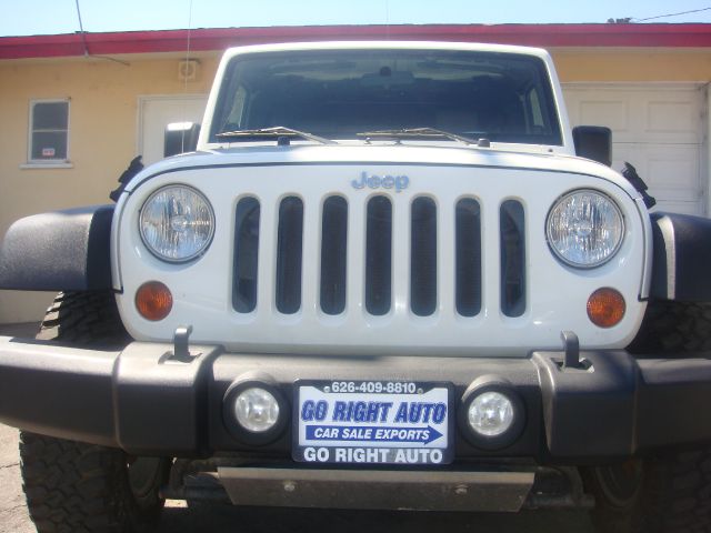 Jeep Wrangler Unlimited 2010 photo 4