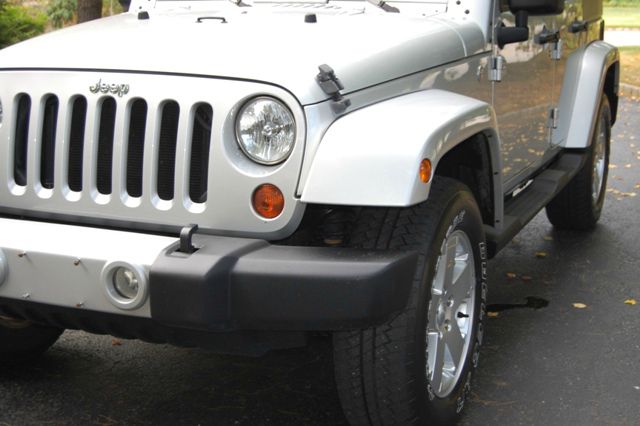 Jeep Wrangler Unlimited 2010 photo 2