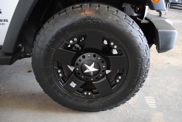 Jeep Wrangler Unlimited 4dr Sdn 5.5L V8 RWD 55 SUV