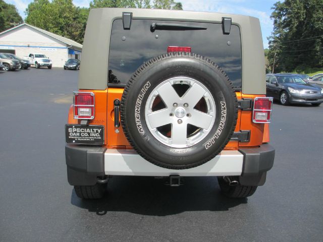 Jeep Wrangler Unlimited 1500 Extended Cargo Clean SUV