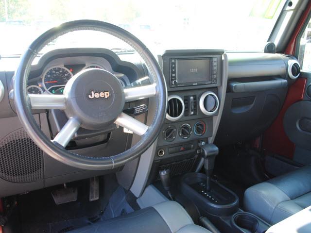 Jeep Wrangler Unlimited 2010 photo 1