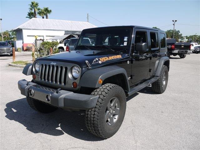 Jeep Wrangler Unlimited 4dr Sdn 5.5L V8 RWD SUV