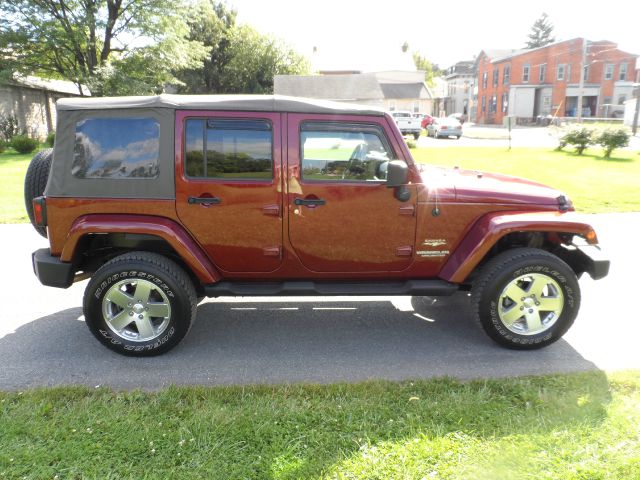 Jeep Wrangler Unlimited 2010 photo 1