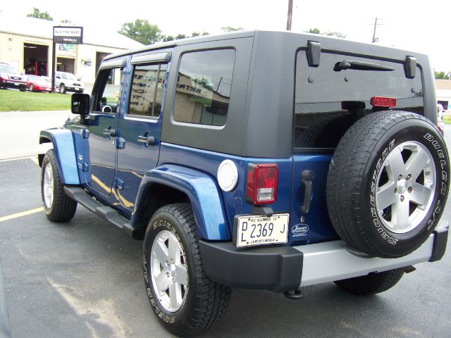 Jeep Wrangler Unlimited 2010 photo 3