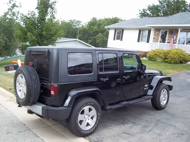 Jeep Wrangler Unlimited 1500 Extended Cargo Clean SUV