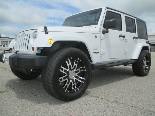 Jeep Wrangler Unlimited 2012 photo 2