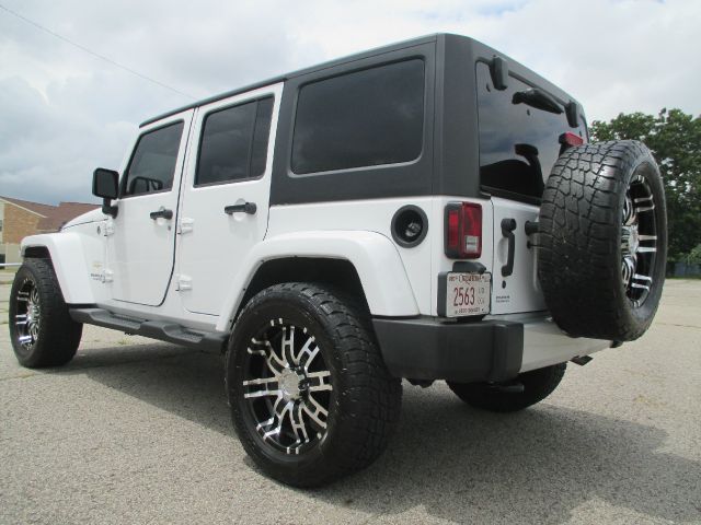 Jeep Wrangler Unlimited 2012 photo 3