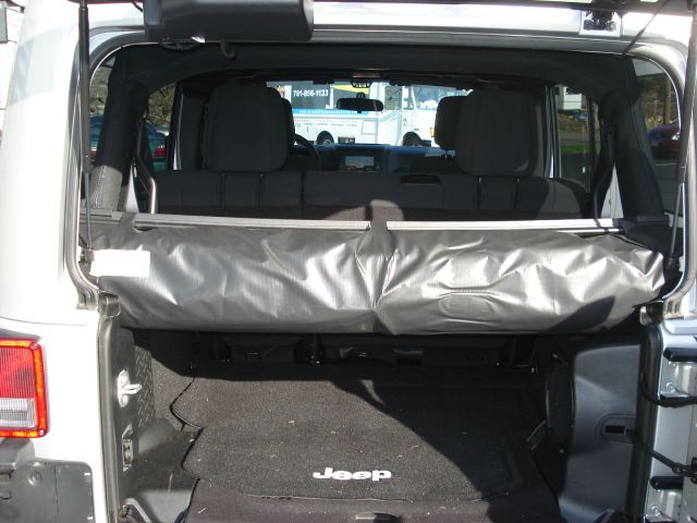 Jeep Wrangler Unlimited 2012 photo 1