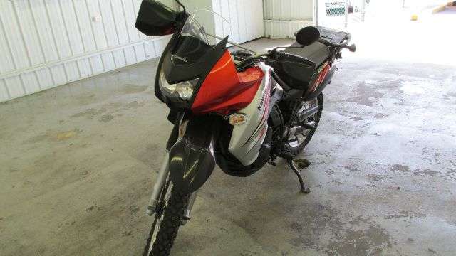 Kawasaki KLR650 2011 photo 1