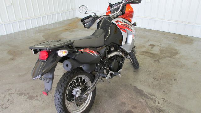 Kawasaki KLR650 2011 photo 2