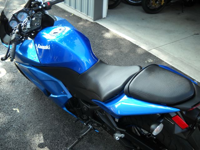 Kawasaki Ninja 250 2008 photo 2
