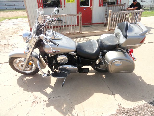 Kawasaki Vulcan 2005 photo 2