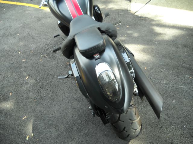 Kawasaki Vulcan 2011 photo 3