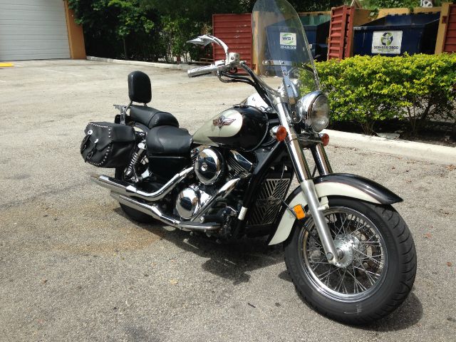 Kawasaki Vulcan 1500 CREW CAB 2LT 4WD Motorcycle