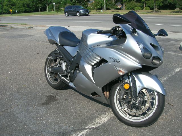 Kawasaki ZX14 2008 photo 8