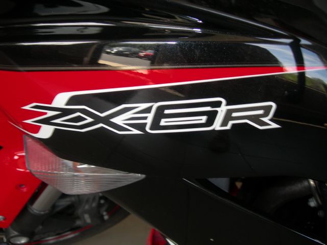 Kawasaki ZX600R 2012 photo 4