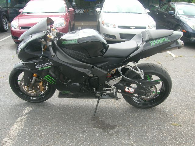 Kawasaki ZX636 2006 photo 2