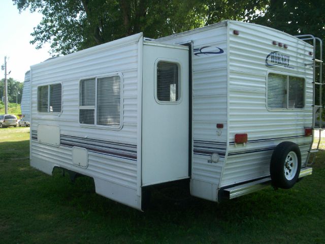 Keystone HORNET 2002 photo 1