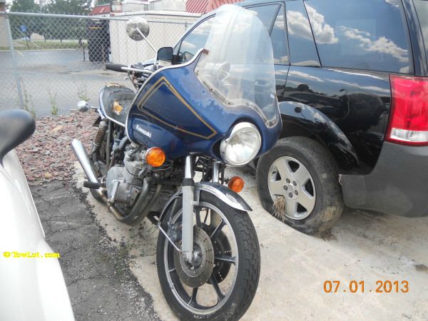 Kawasaki 750 Unknown Motorcycle