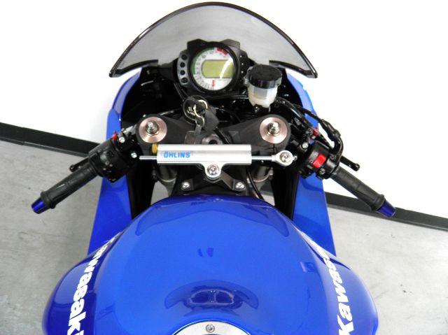 Kawasaki NINJA ZX-10R 2008 photo 10