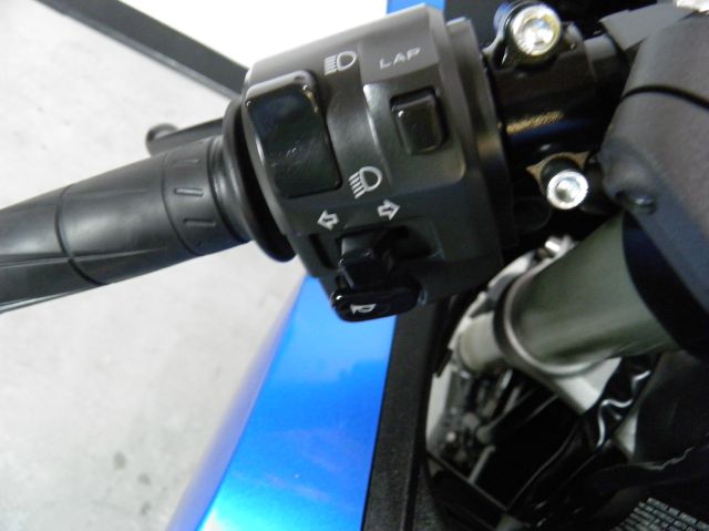 Kawasaki Ninja zx-6R 2009 photo 5