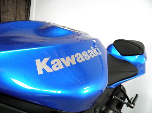 Kawasaki Ninja zx-6R 2009 photo 7