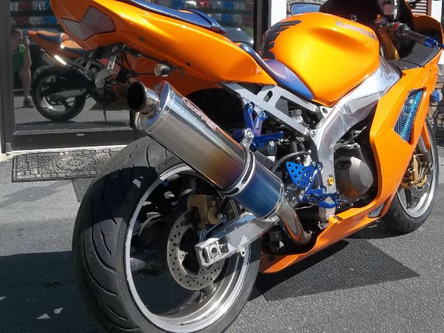 Kawasaki NINJA 2004 photo 1