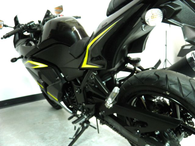 Kawasaki Ninja 250R 2012 photo 5