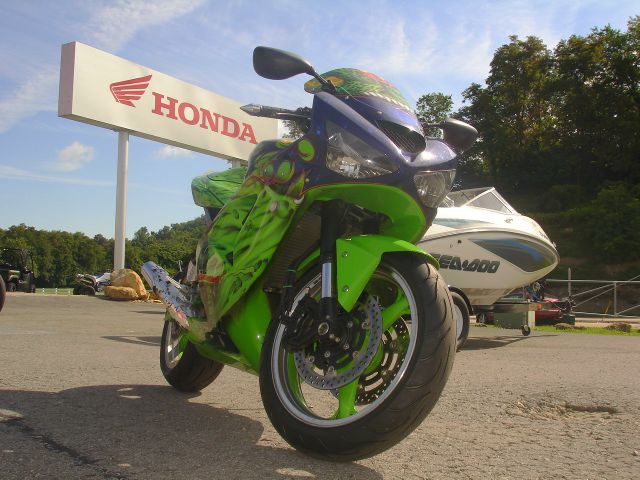 Kawasaki Ninja 600 Glk350 RWD Motorcycle