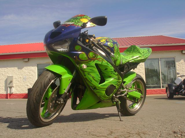 Kawasaki Ninja 600 2004 photo 3