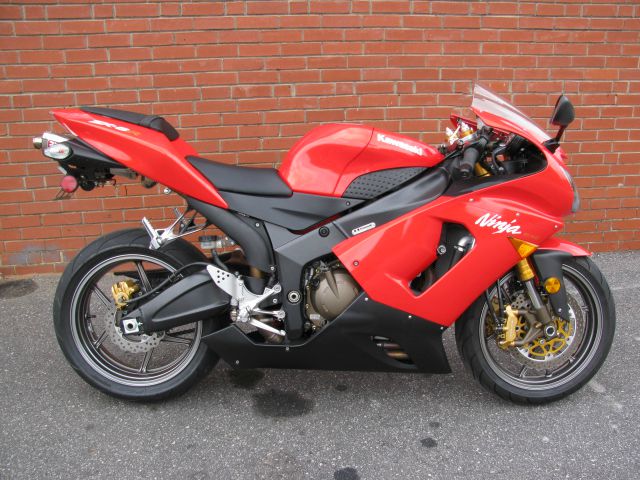 Kawasaki Ninja zx-6R 2005 photo 2