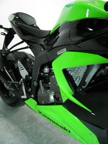 Kawasaki Ninja zx-6R 2013 photo 14