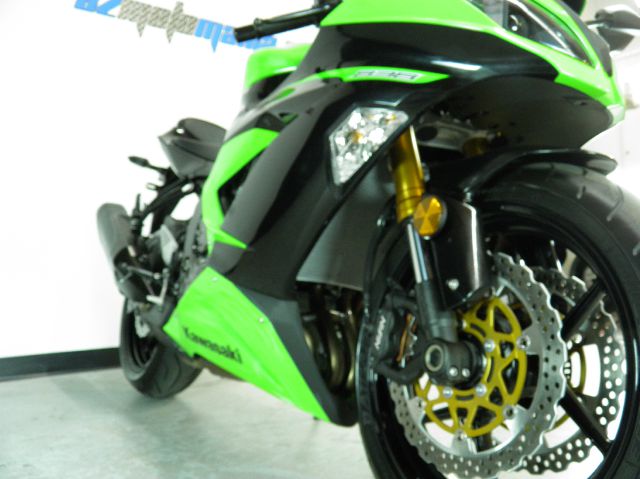 Kawasaki Ninja zx-6R 2013 photo 15