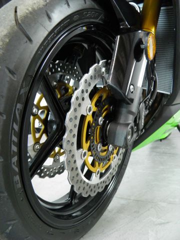 Kawasaki Ninja zx-6R 2013 photo 28