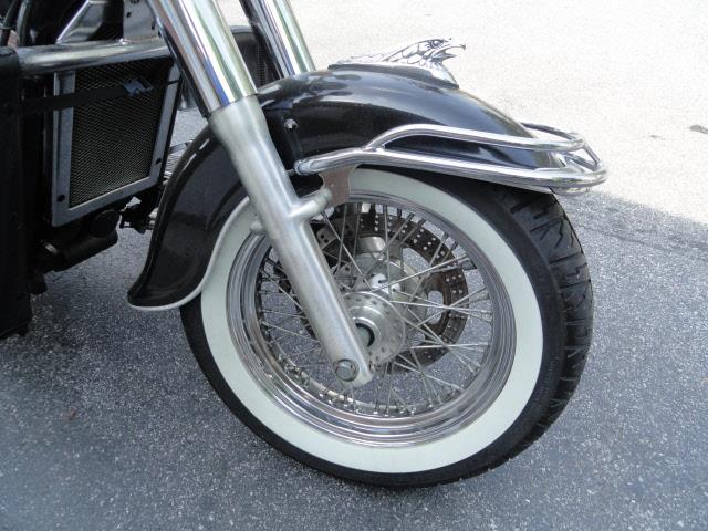 Kawasaki Vulcan 1999 photo 2