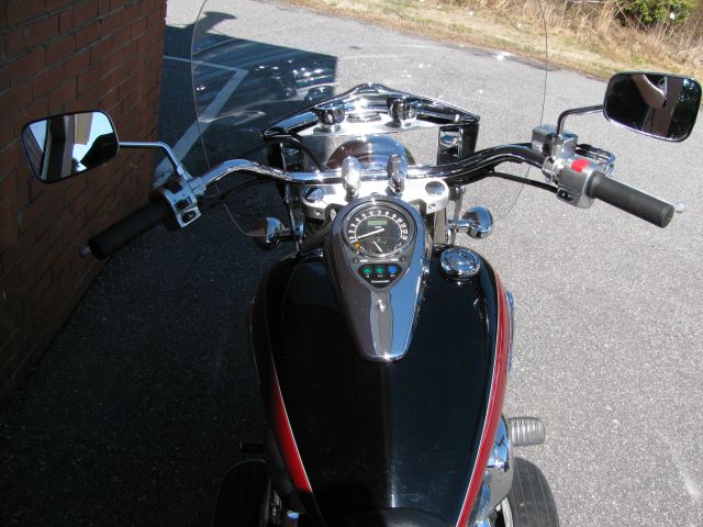 Kawasaki Vulcan 2006 photo 3