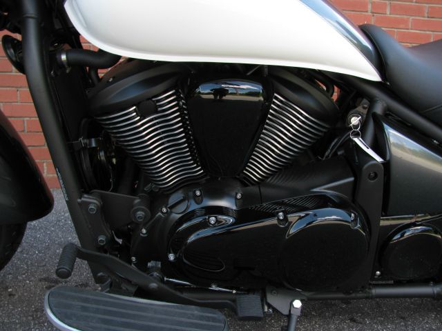 Kawasaki Vulcan 900 2012 photo 2
