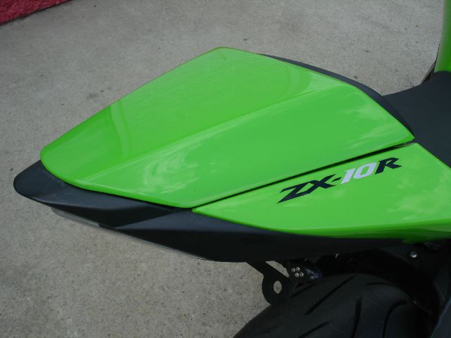Kawasaki ZX-10 2008 photo 14