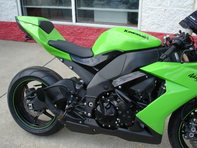 Kawasaki ZX-10 2008 photo 22